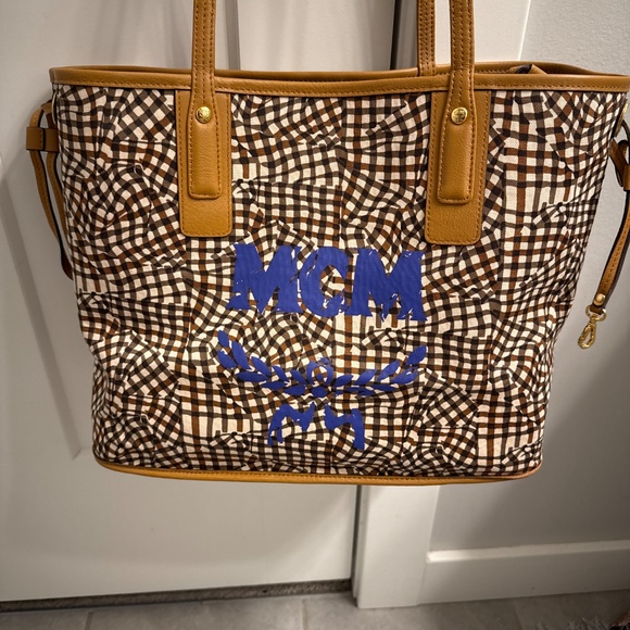 MCM Reversible Liz Shopper en Visetos purse and wristlet - Picture 5 of 5